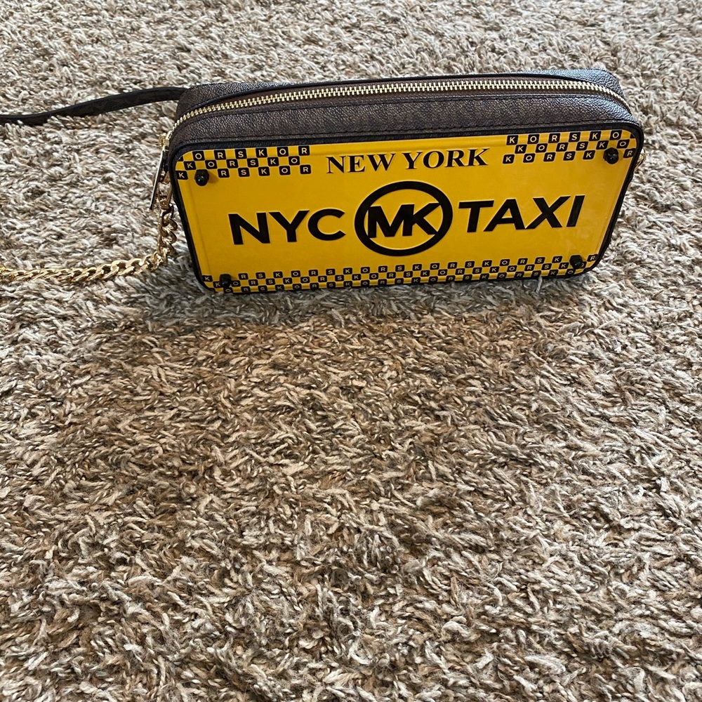 NWT Michael Kors crossbody NY bag